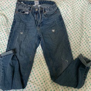 BDG denim blue jeans mom fit w26